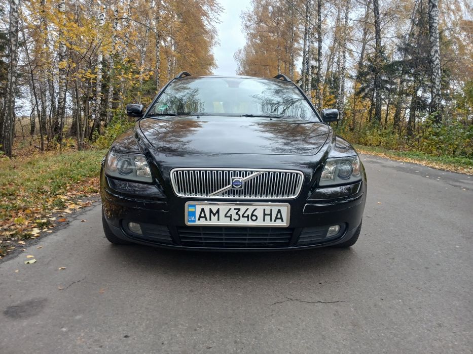 Продам вольва в 50 . 2.4. Бензин срочно  без торгу