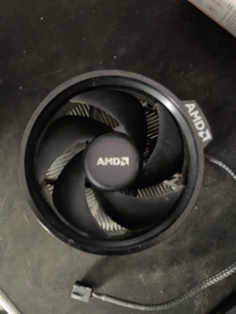 AMD Ryzen 3 3100 + Chlodzenie