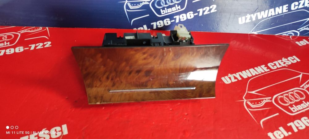 Popielniczka Konsoli Środkowej Skoda SuperB 2004 r Blask Gołdap