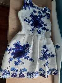 Sukienka w kwiaty szyfonowa