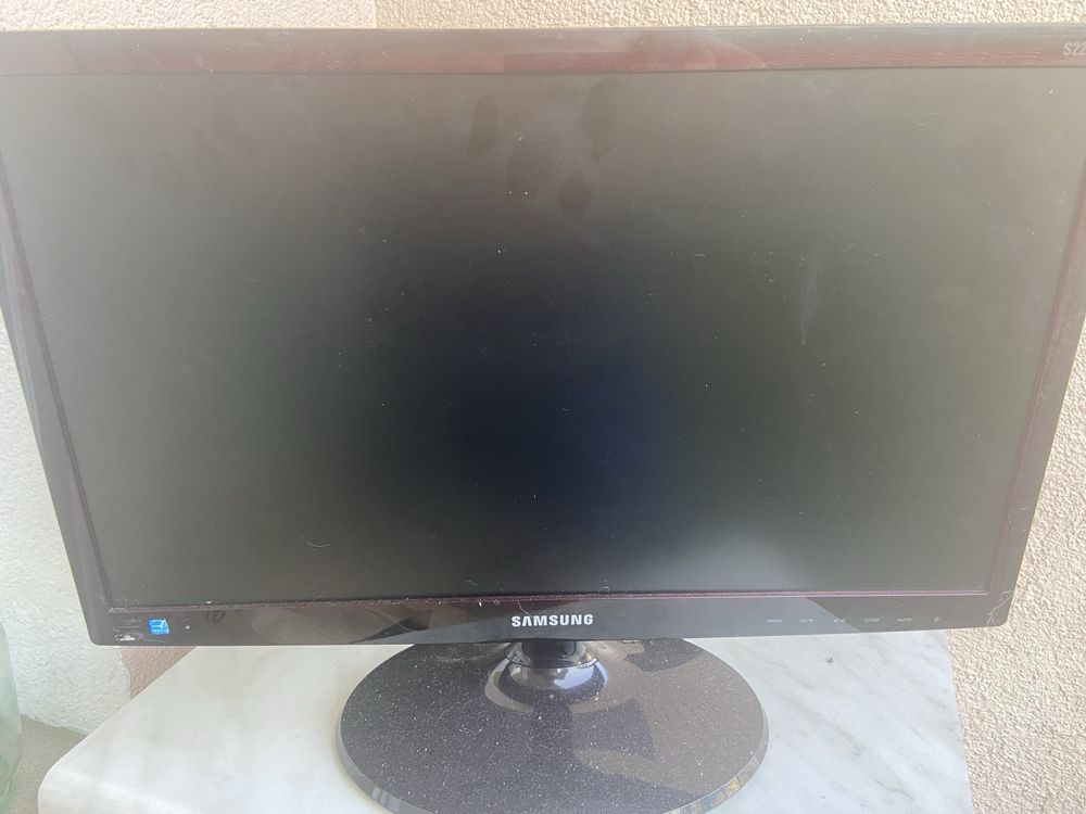 Monitor SAMSUNG 24 cali WGA