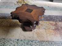 Mesa de madeira antiga