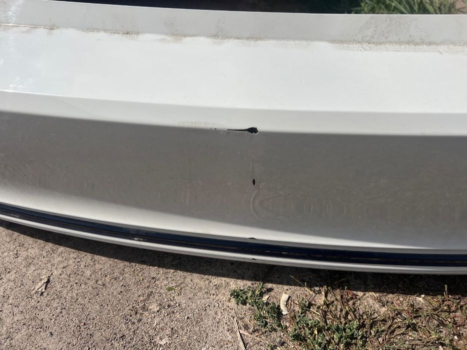 Бампер на бмв ф 30 стоковий,задній не фарбований