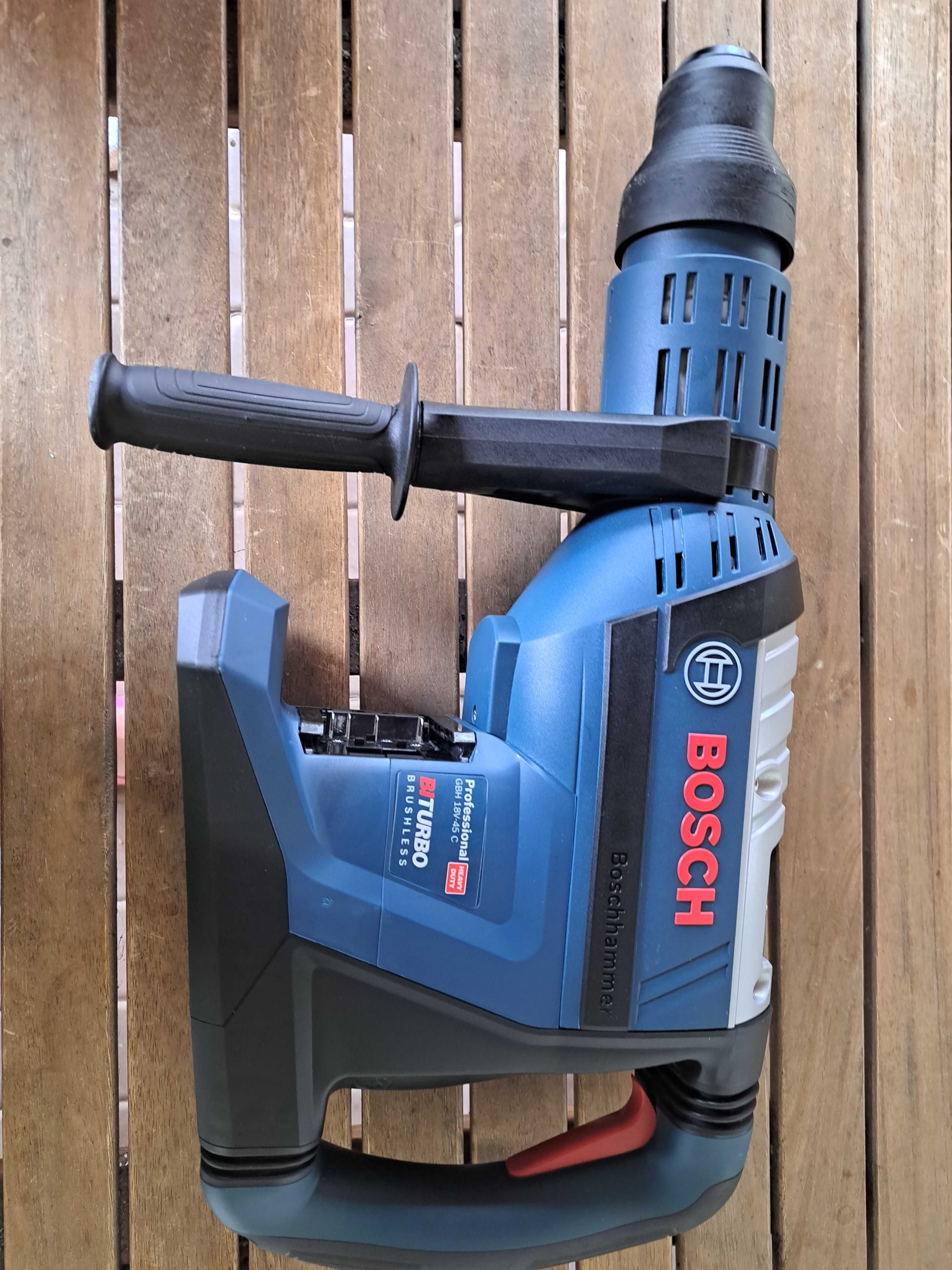 Sprzedam młotowiertarkę Bosch