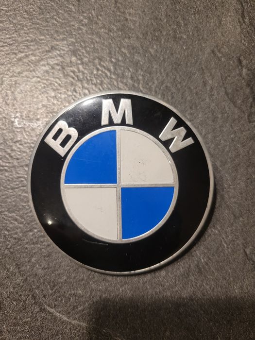 Emblemat znaczek bmw