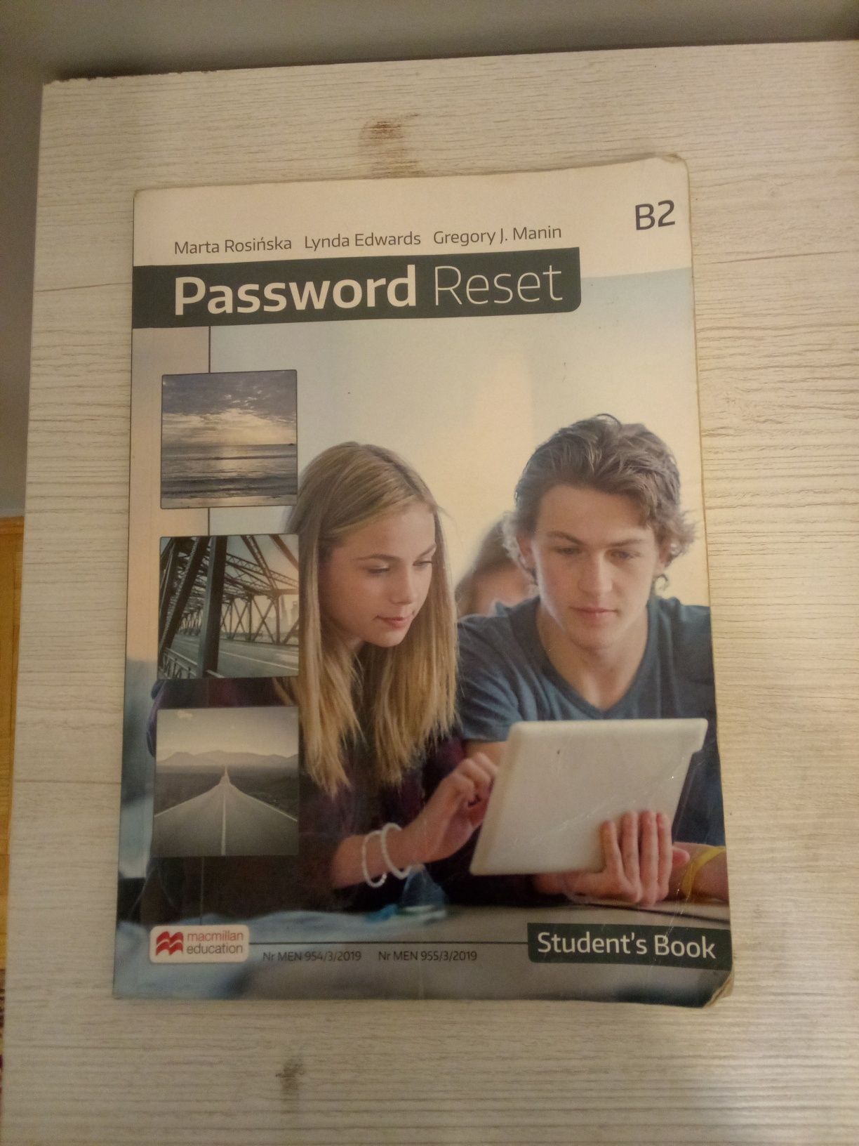 Password reset B2