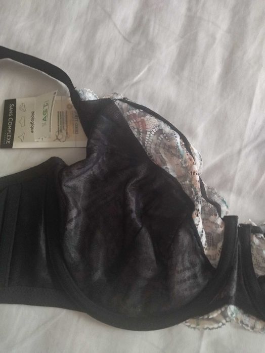 SANS COMPLEXE-śliczny biustonosz  85E