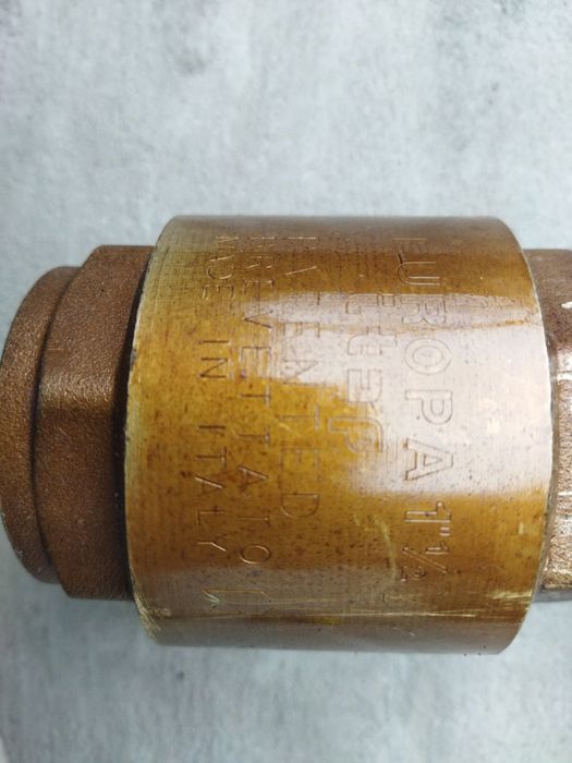 Клапан обратный зворотній 1 1/2" латунь Италия
