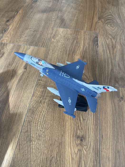 В наявності !!! літак МРІЯ АН - 225 / Винищувач F14/F16/F22/F35