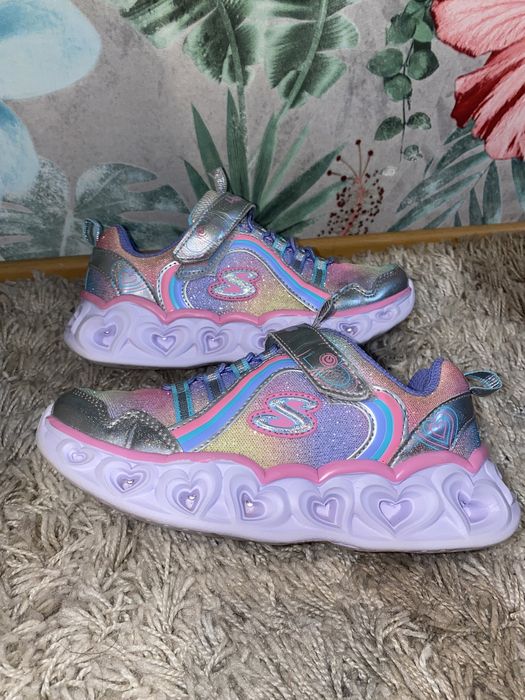 Кросівки Skechers 30 розмір світяться