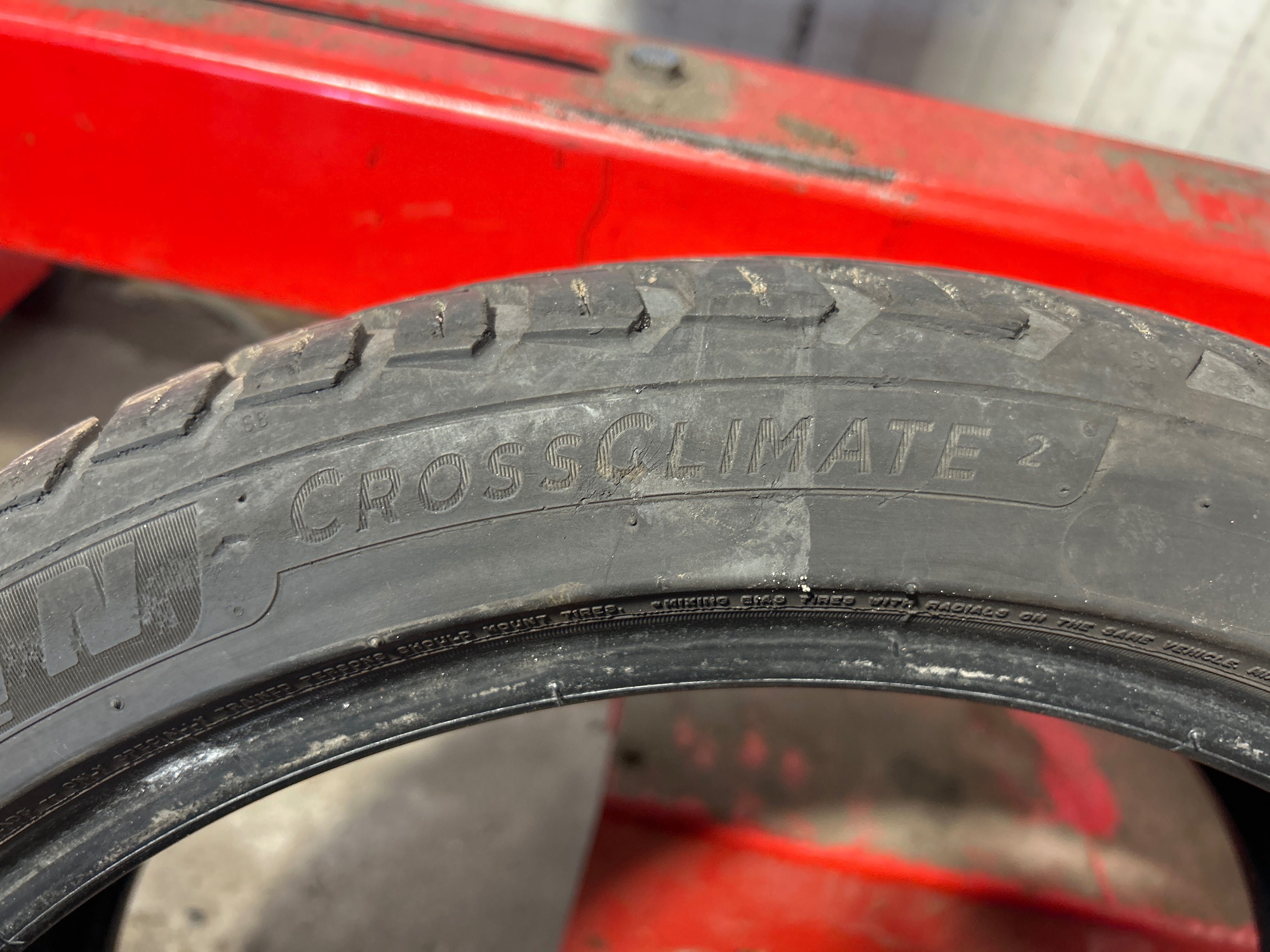 Michelin CrossClimate 2 205/40/17 84W