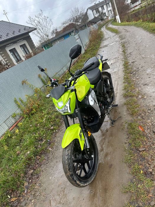 Продам мотоцикл Lifan SR 220