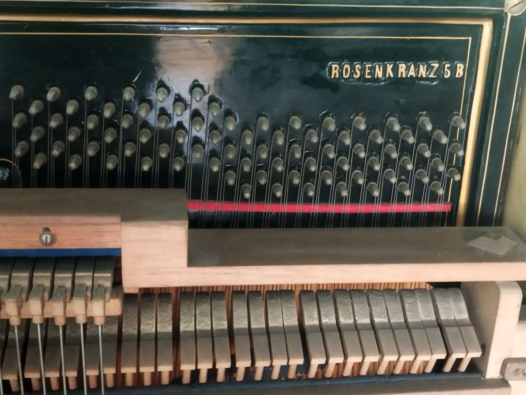 Zabytkowe pianino Rosenkranz