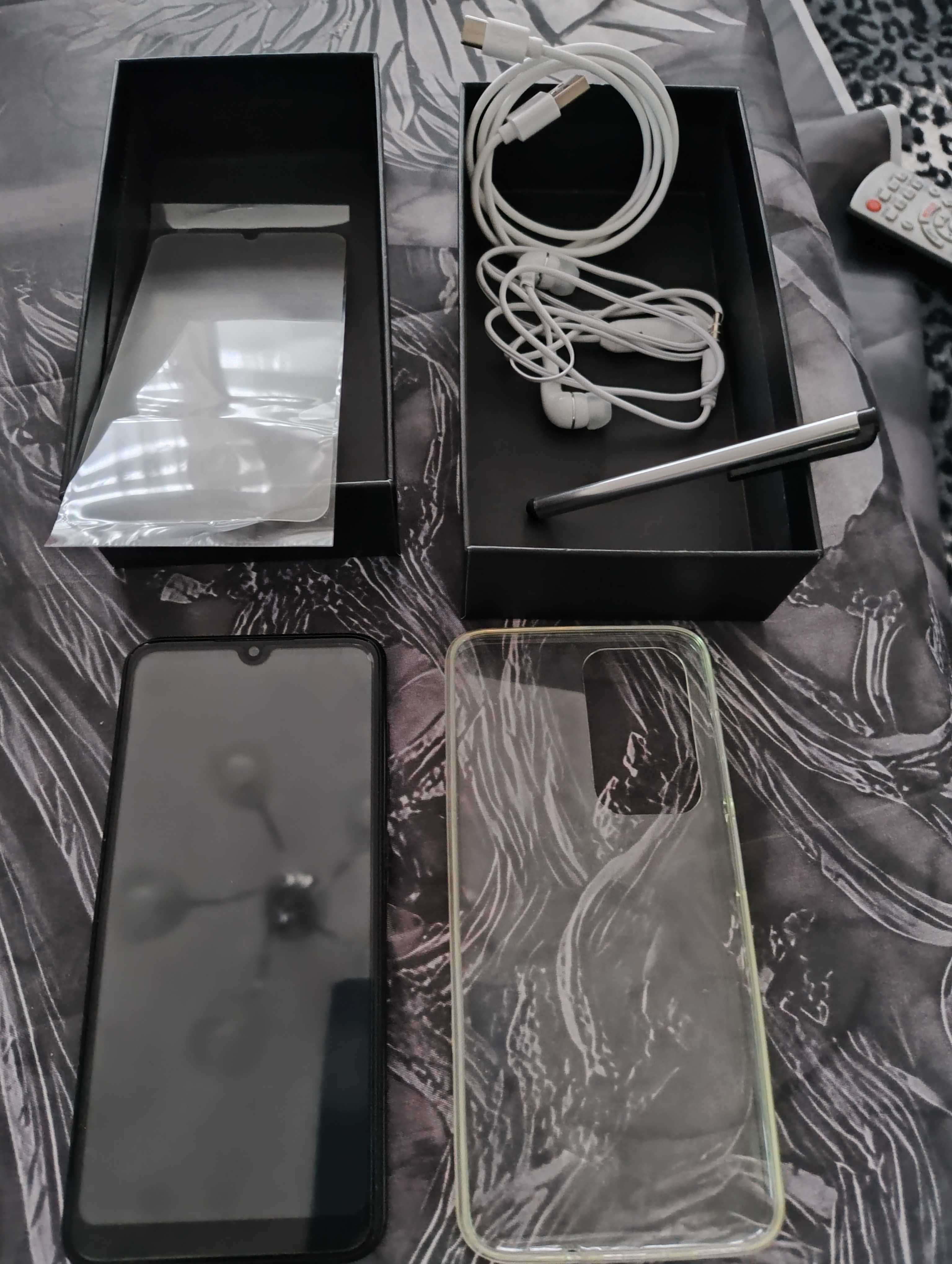Smartfon nowy wysokie parametry .