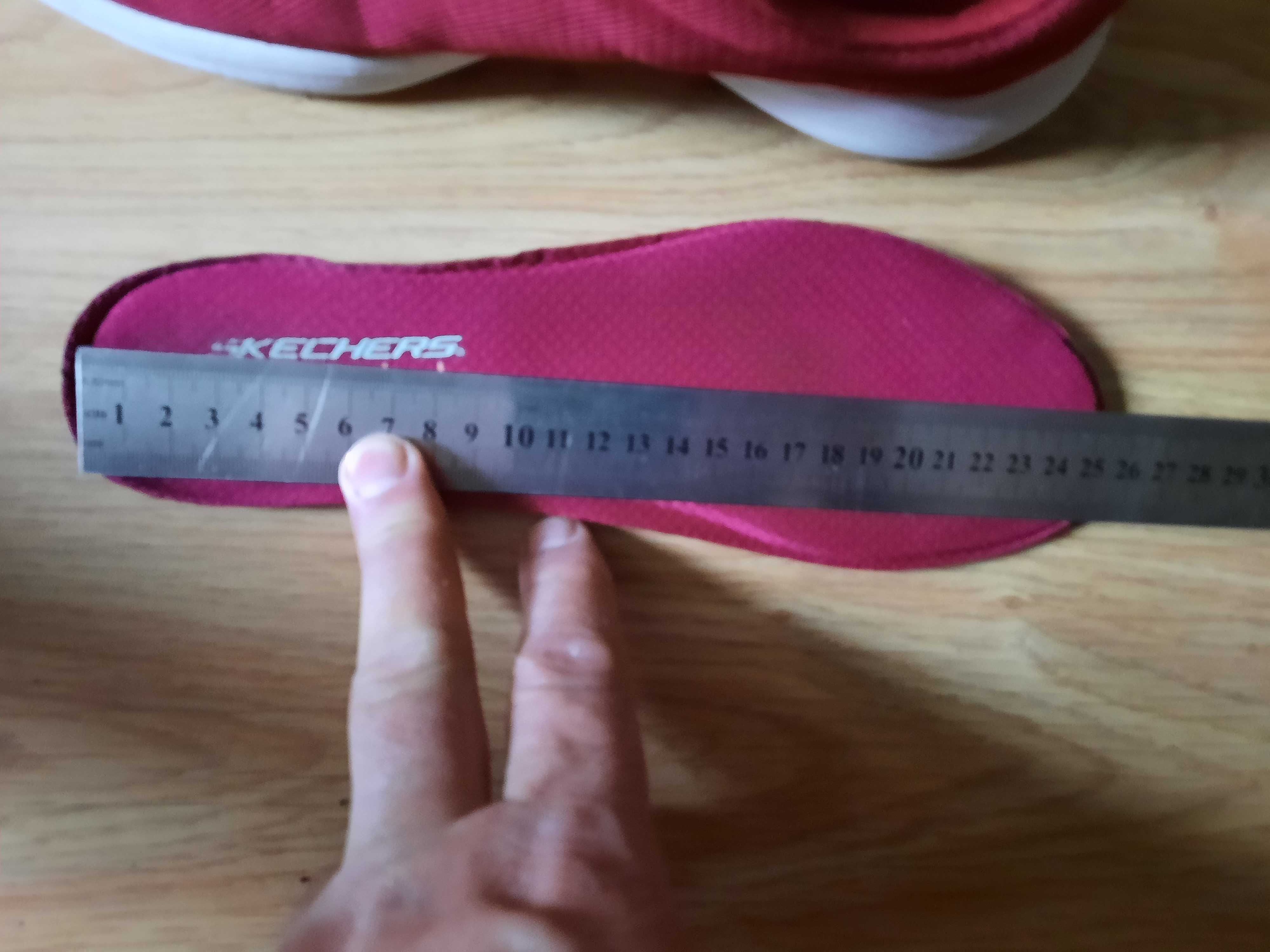 Женские кроссовки SKECHERS 39 p.