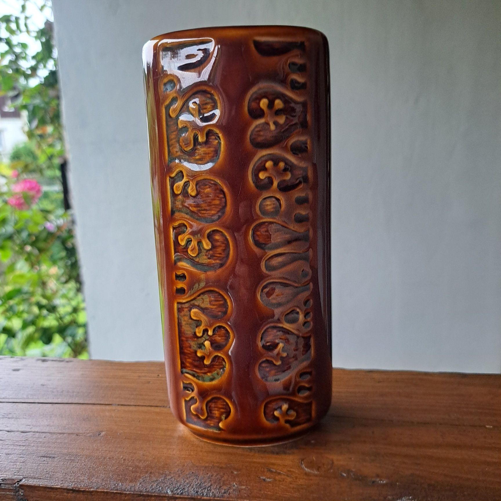 Wazon z porcelitu. Pruszków wzór ,,Wodorosty,,