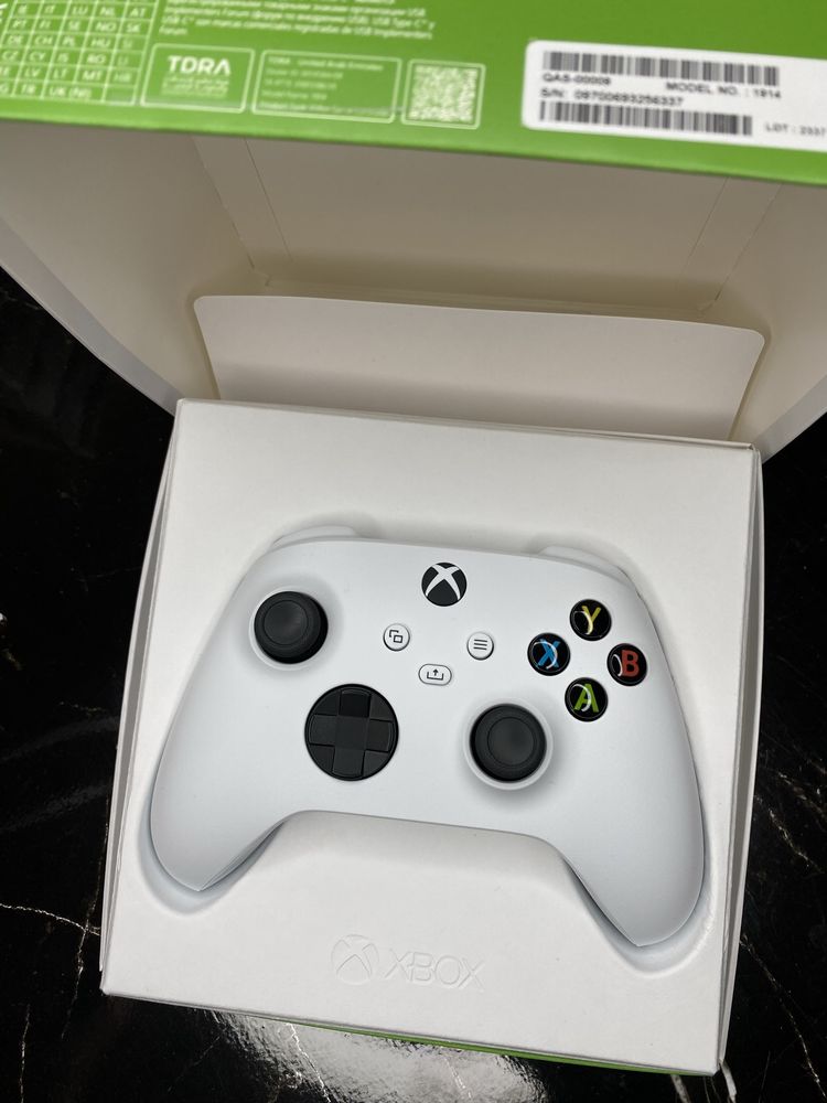 Геймпад Microsoft Xbox Series X/S Wireless Controller Robot White.