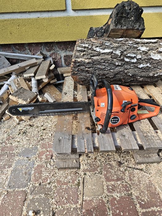 Продам бензопилку