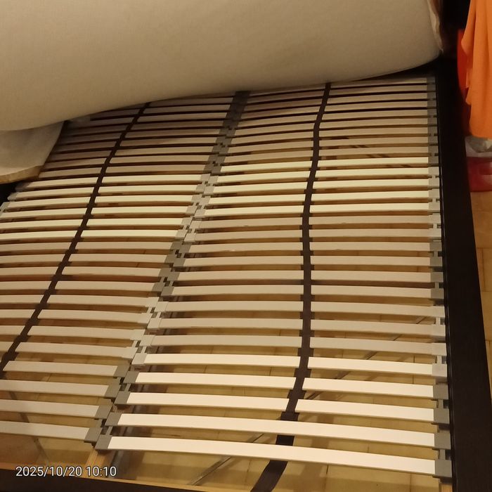 Cama em boas condições e a um preço incrível