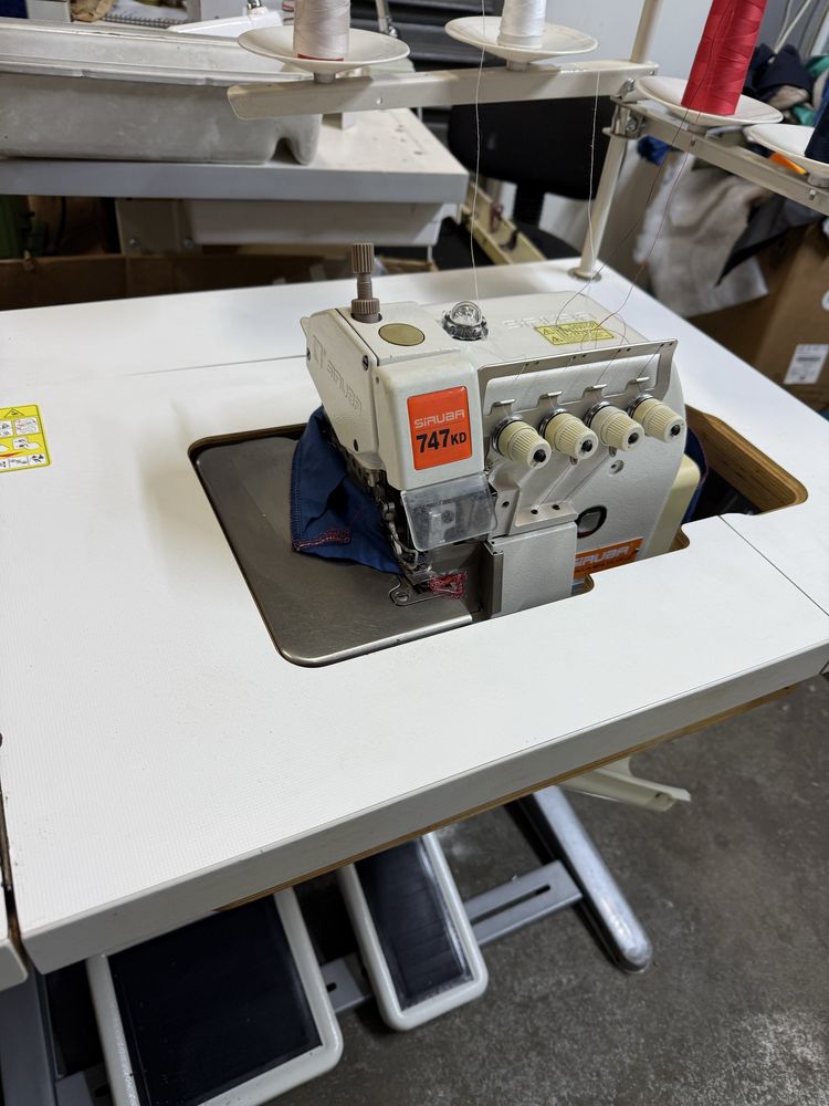 Overlock 4-nitkowy Siruba Silnik DD w głowicy jak juki