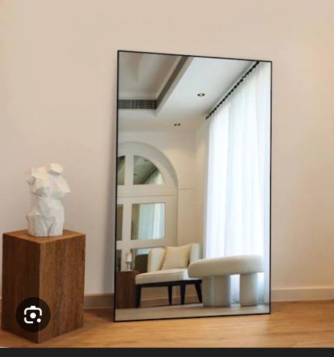 Дзеркало без рамки