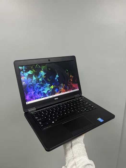 Потужний малюк Dell e5250 12.5' i7-5600U SSD latitude США