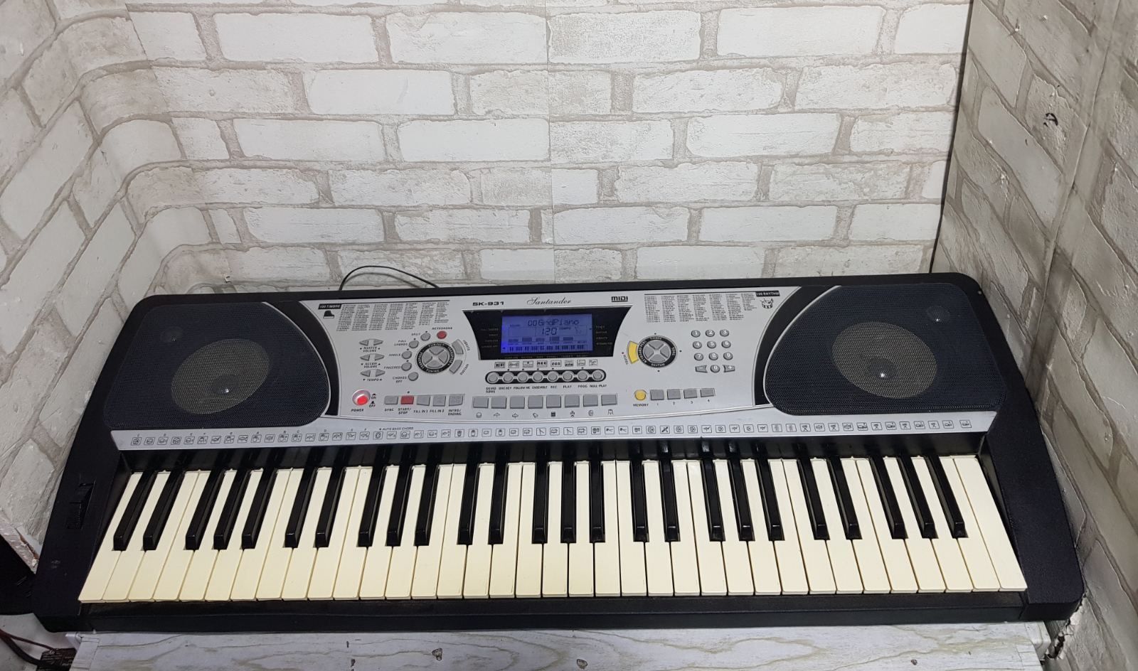 Синтезатор BONTEMPI PM 65,Sandanter SK-931 на 61 клавішу, б/у