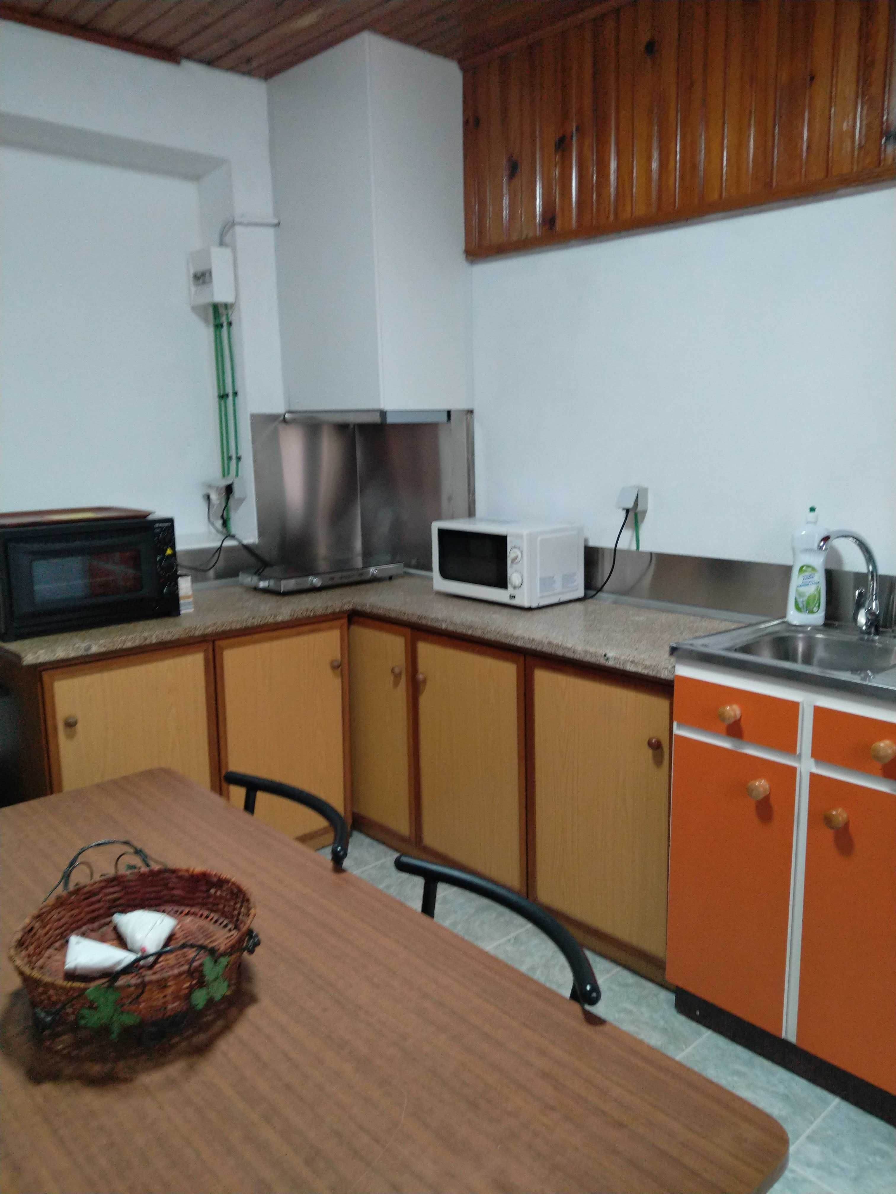 Quarto para arredamento.