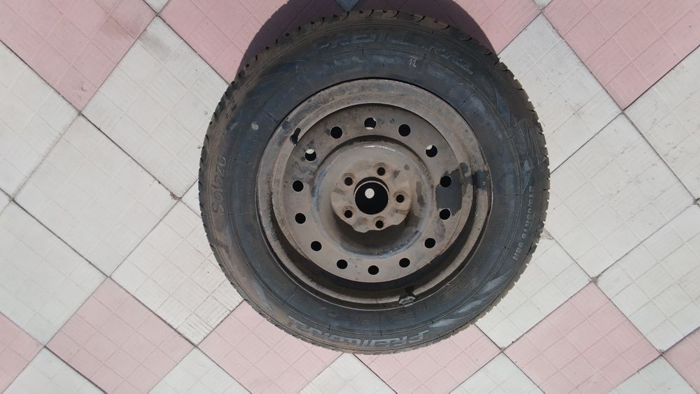 Комплект Резини літня з диском 215/65 R16