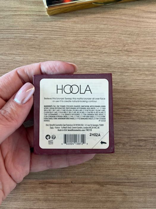 benefit Hoola Matte Powder Bronzer - Matowy bronzer - odcień Hoola