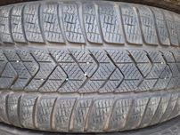 PIRELLI 245 45 R19 протектор 70%90%