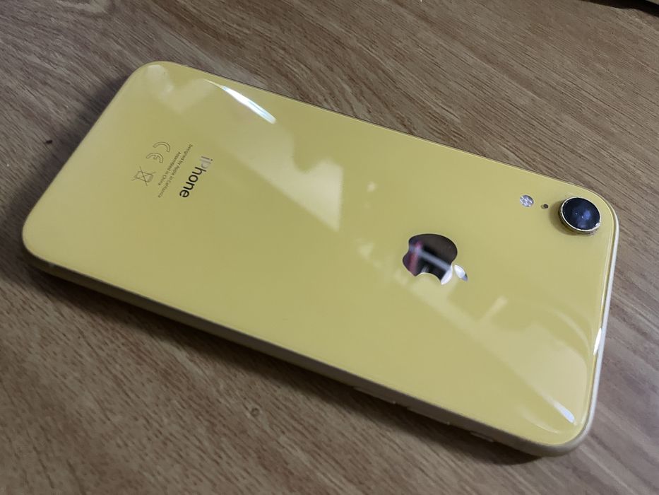 iPhone XR 64 ГБ. Отличное состояние