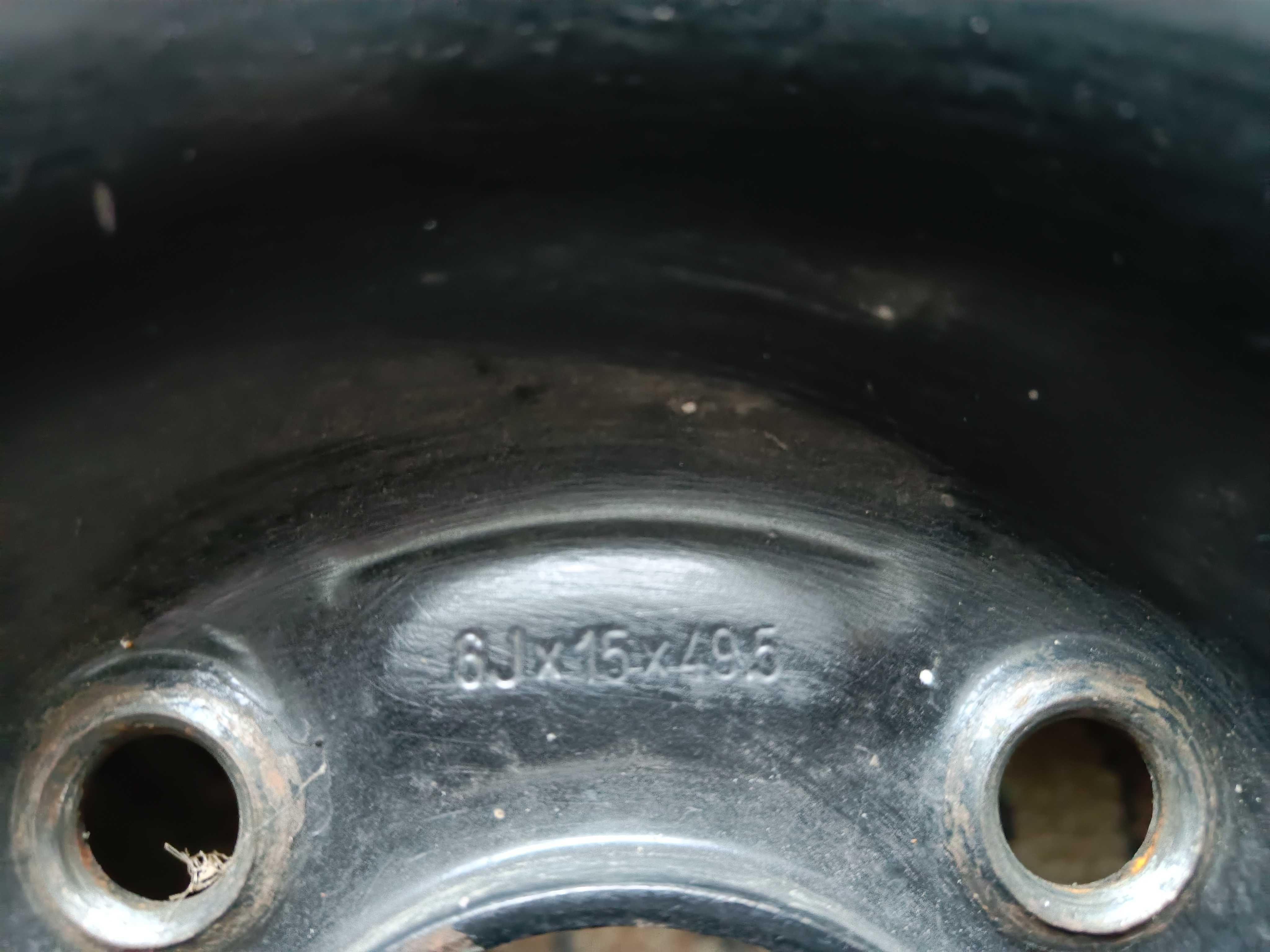FELGA / Felgi czarne FORD stalowe 6Jx15x49.5 - 5 szt. z oponami
