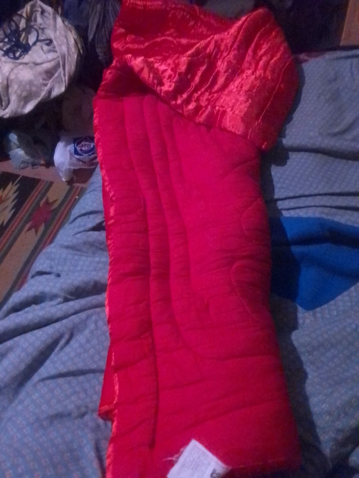 Одеяло ватное красный атлас