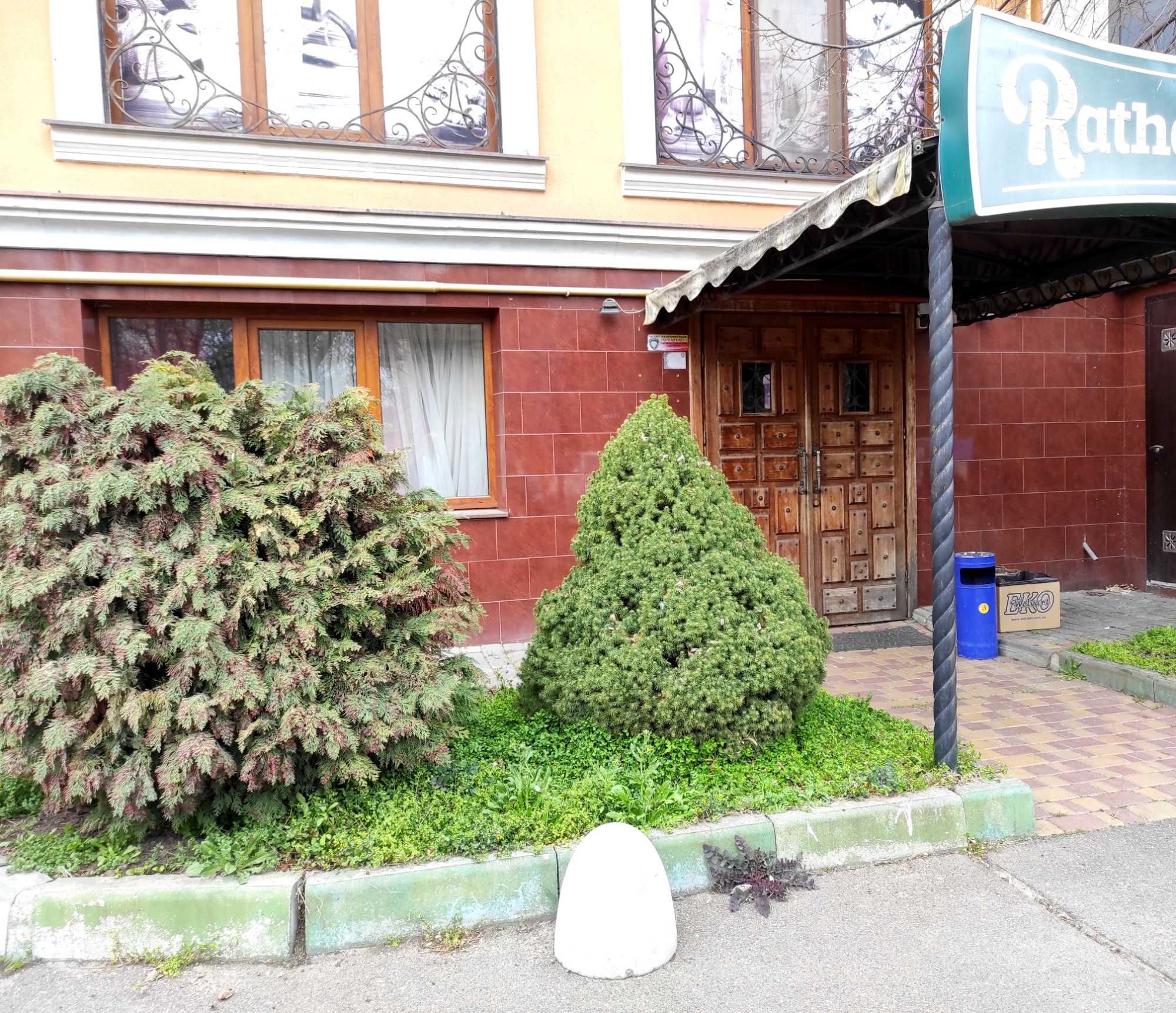 Продам фасад, 230 м2 на Говорова. ЖК Академ Городок. С арендатором