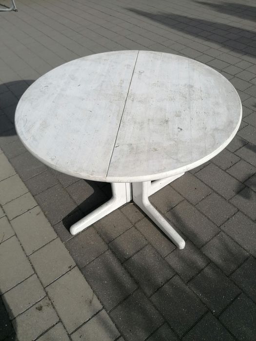 Stół drewniany rozkladany