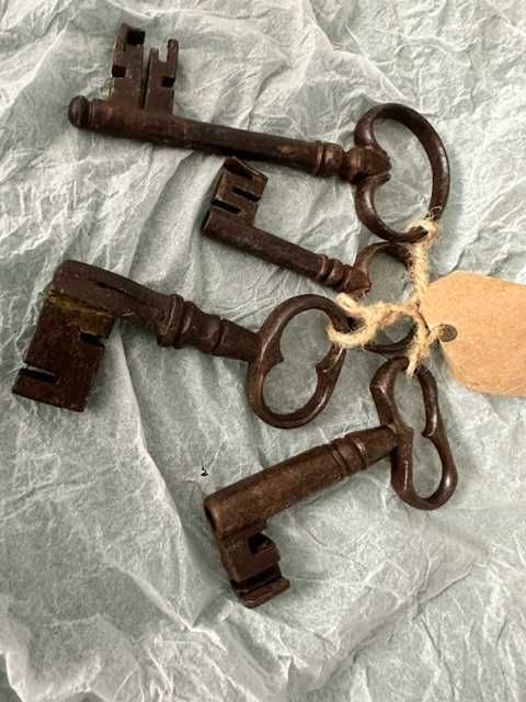 chaves raras antigas - Ferro (forjado) - por volta de 1800