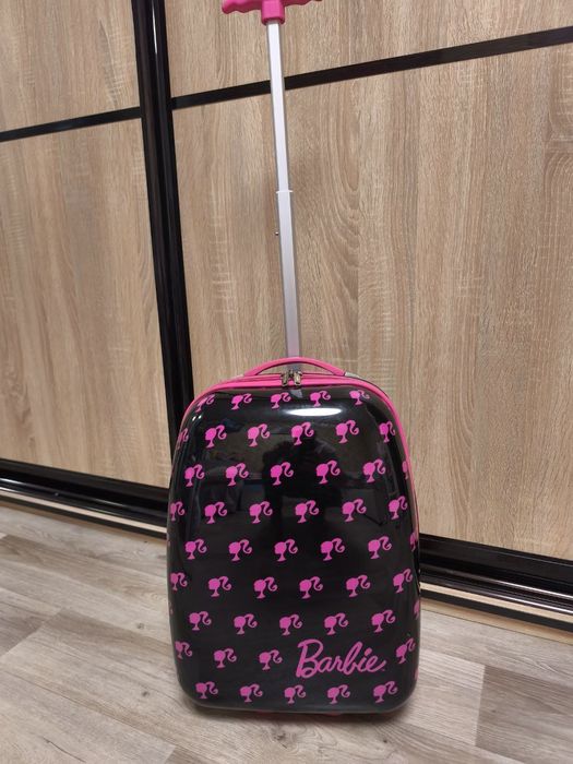 Чемодан на колёсах маленький, Валіза малого розміру