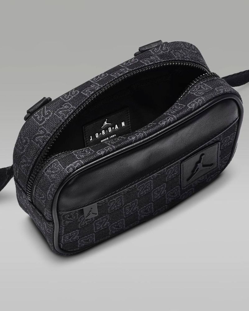 ОРИГІНАЛ | Сумка Jordan Monogram Camera Bag Black 23 монограм джордан