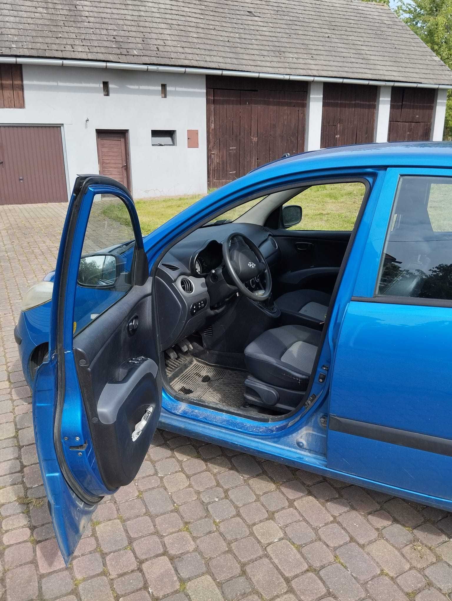 samochód osobowy Hyundai i10