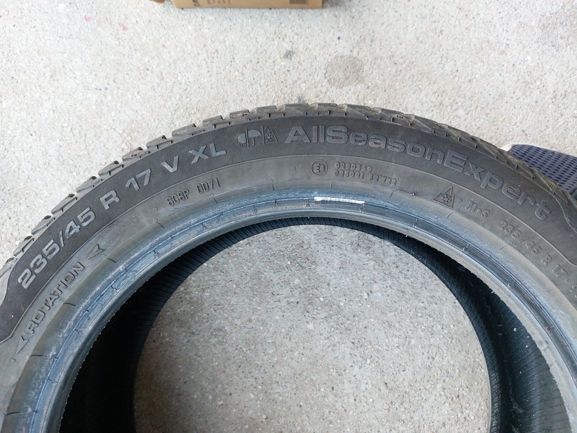 Wielosezonowa 7mm Uniroyal AllSeasonExpert 235/45 R17 XL