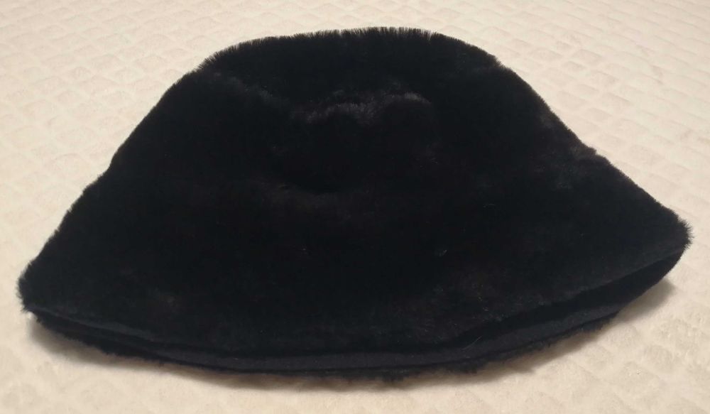 Czapka zimowa, czarna, 56cm, kapelusik, beret (Odzież, Kostiumy)