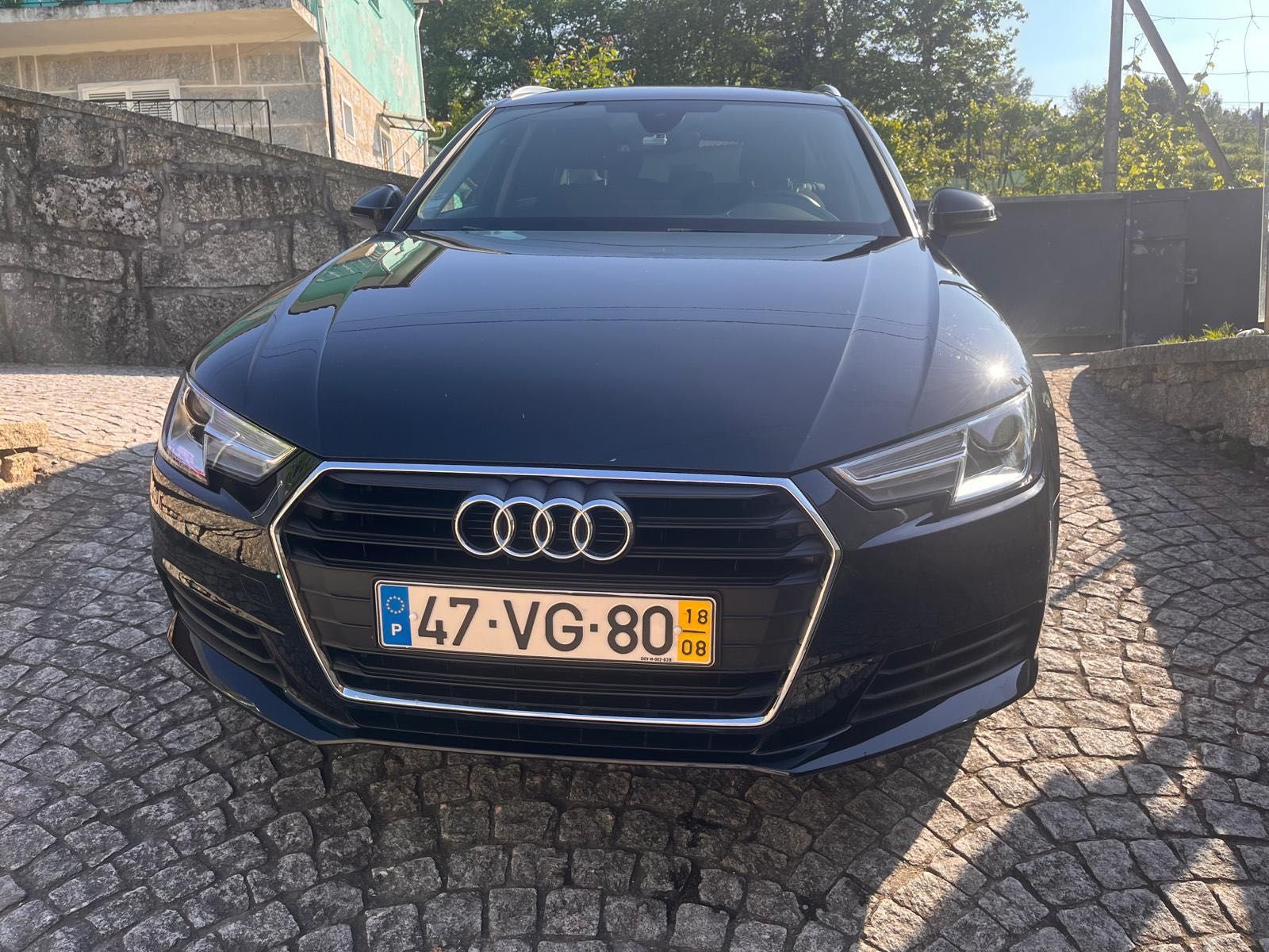 Vendo Audi A4 Avant 2.0 TDI S tronic