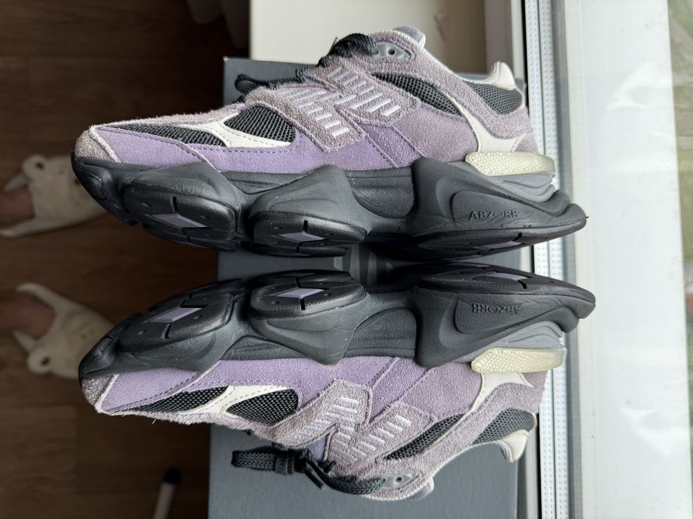 New Balance 9060