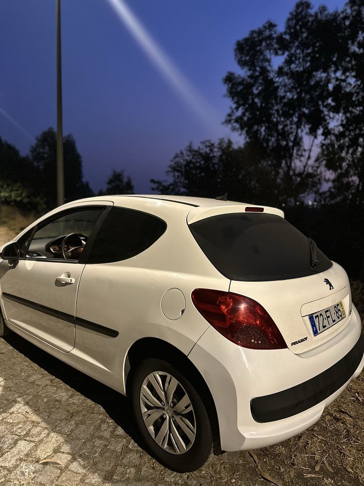 Peugeot 207 1.4 HDI