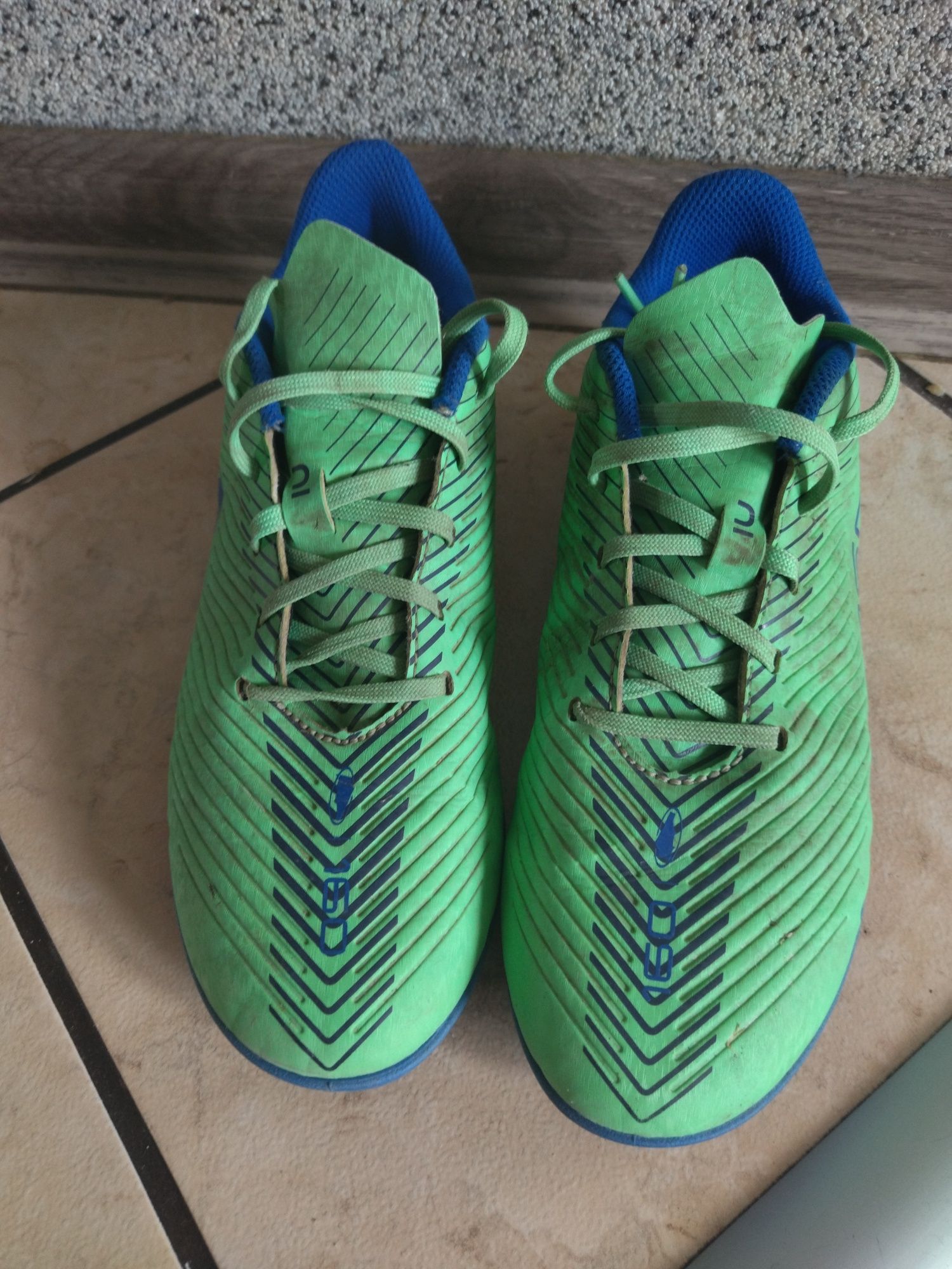 Buty sportowe korki