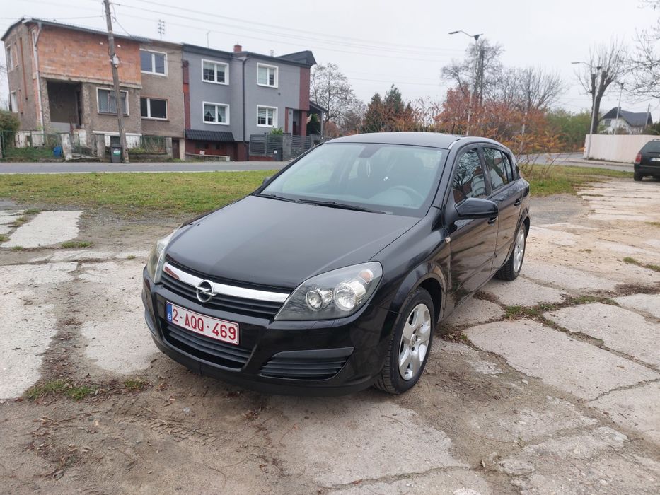 Opel Astra H 1.6 Benzyna Lift Hatchback 5-Drzwi