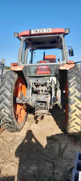 Trator kubota M8200 e ME 8200