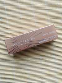 Anastasia Beverly Hills Stick Blush Róż Latte