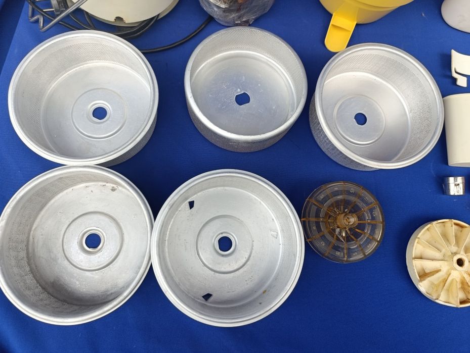 Советская чугунная алюминиевая мясорубка м'ясорубка СССР соковыжималка